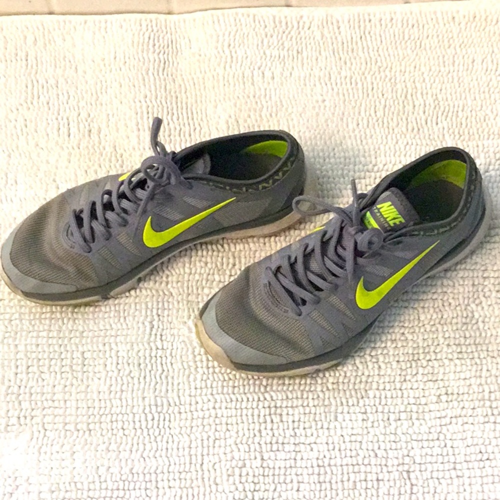 Nike Fitsoles Ladies Sz 7.5